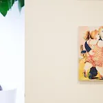 Bright And Sunny Apartment