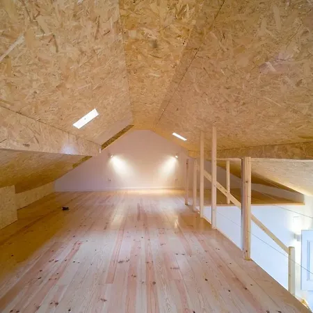 Апартаменти Bright And Sunny Лісабон