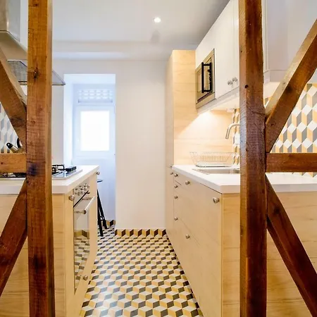 Bright And Sunny Lizbona