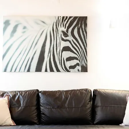 Bright And Sunny Apartman *