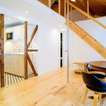 Bright And Sunny Lisbona